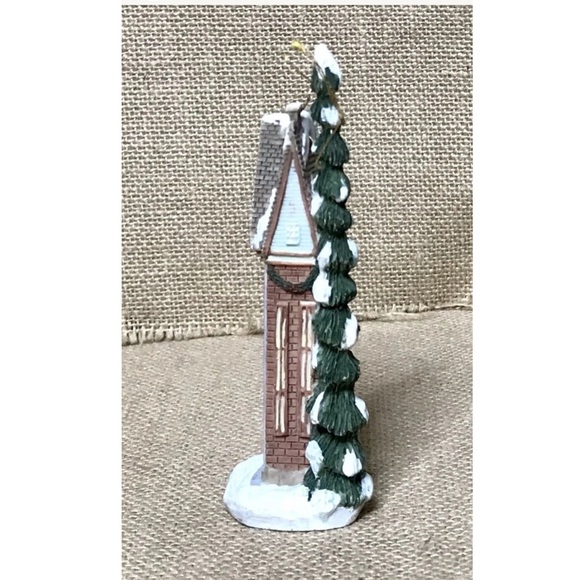 Vintage Cathedral Christmas Ornament Porcelain Holiday Festive Winter Dickensian - Picture 2 of 7